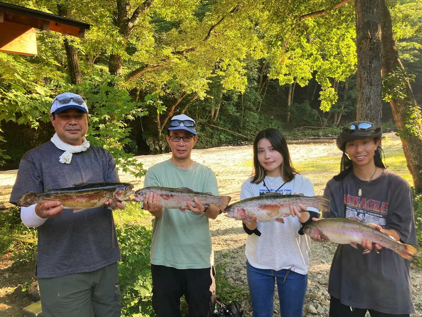 2025感謝キャンペーン① 〜大型三依鱒特別放流〜